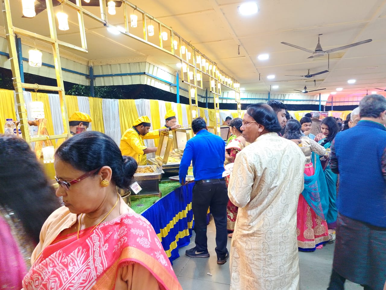 Traditional Bengali Wedding Catering Setup in Kolkata